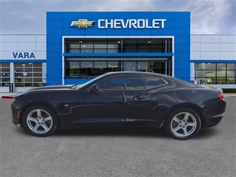 Certified 2024 Chevrolet Camaro LT RWD image 2