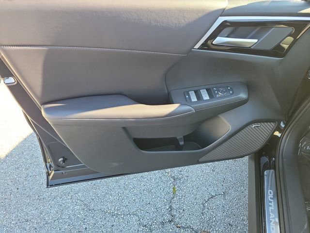 New 2026 Mitsubishi Outlander SE image 21