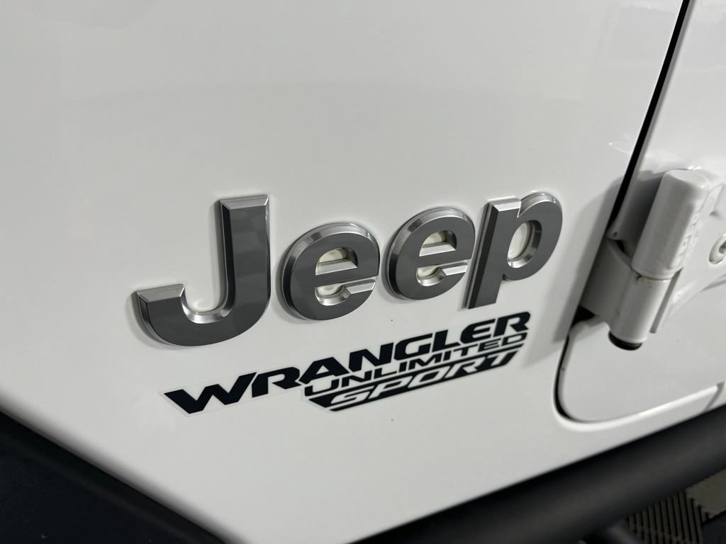 Used 2018 Jeep Wrangler Unlimited Sport S AWD/4WD image 22