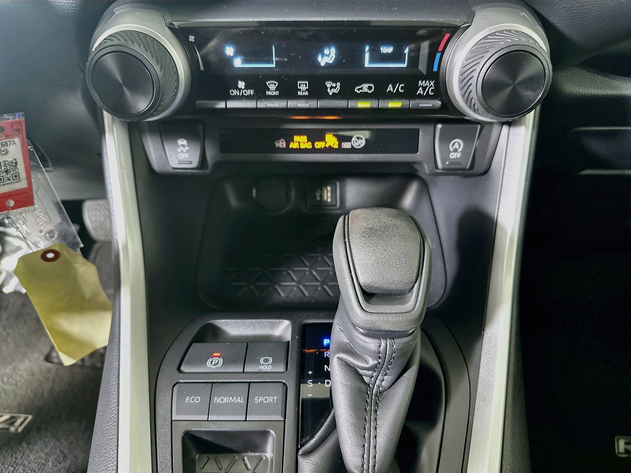 Certified 2025 Toyota RAV4 LE FWD image 22