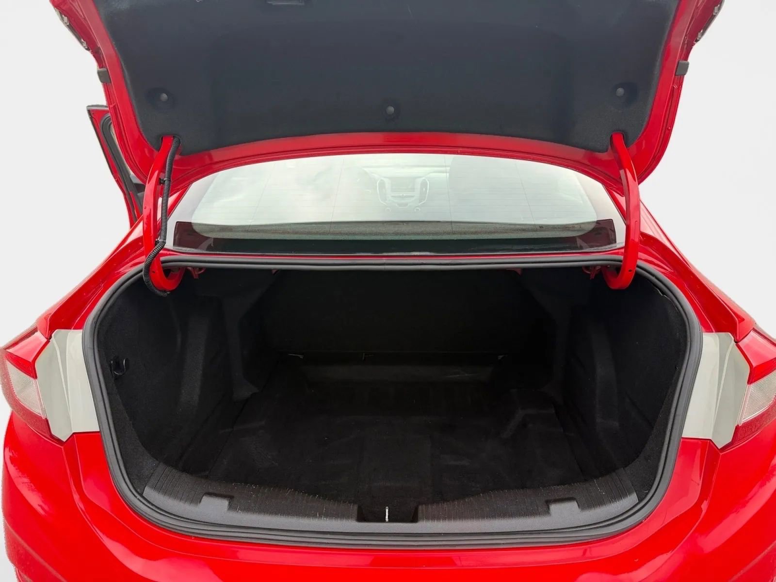 Used 2017 Chevrolet Cruze LS image 21