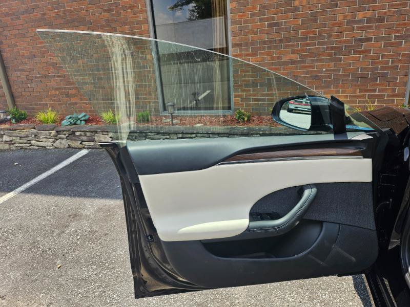 Used 2022 Tesla Model S AWD/4WD image 33