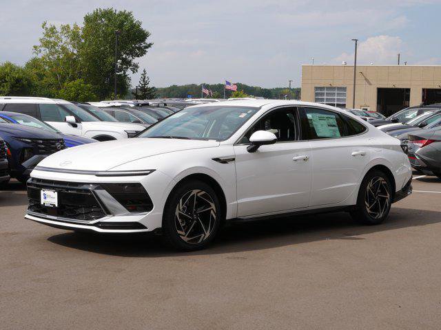 New 2026 Hyundai Sonata SEL FWD image 2