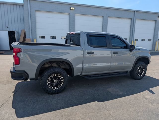 Used 2025 Chevrolet Silverado 1500 ZR2 w/ Technology Package AWD/4WD image 9