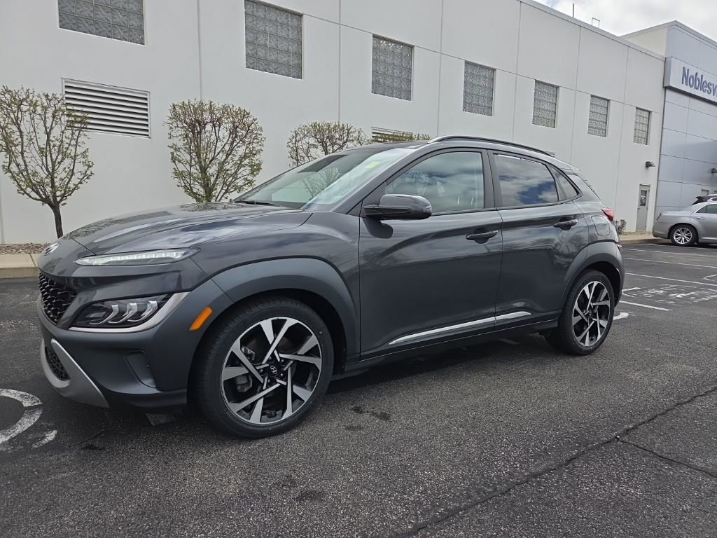 Used 2023 Hyundai Kona Limited w/ Cargo Package AWD/4WD image 2