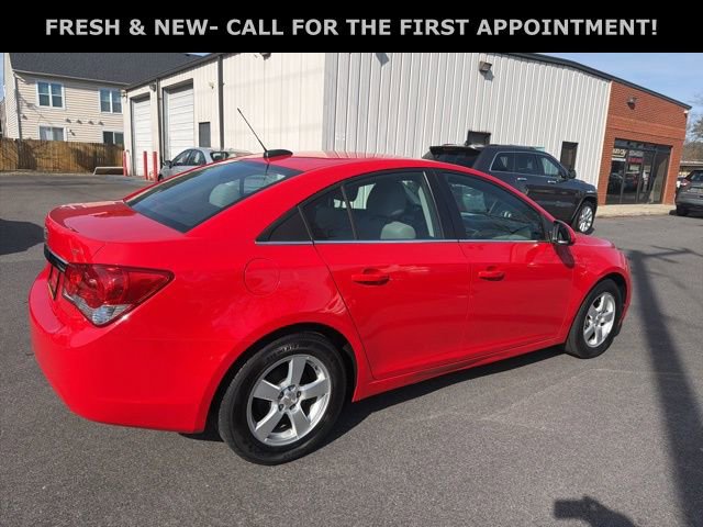 Used 2016 Chevrolet Cruze LT image 2