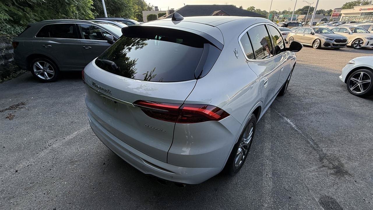 Used 2024 Maserati Grecale GT AWD/4WD image 18