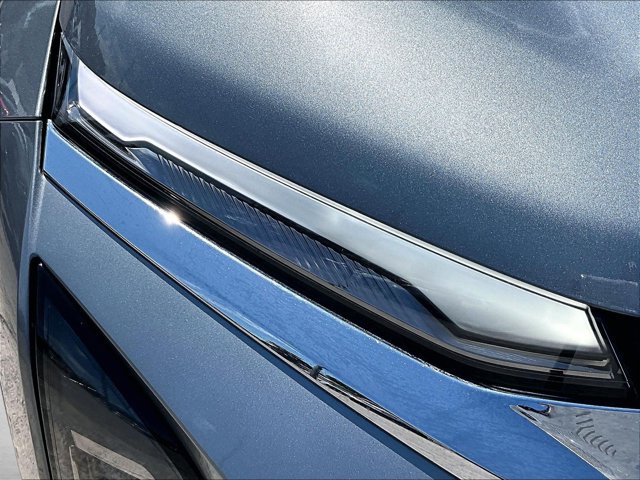 Used 2025 Chevrolet Equinox LT w/ Safety and Technology Package FWD image 30