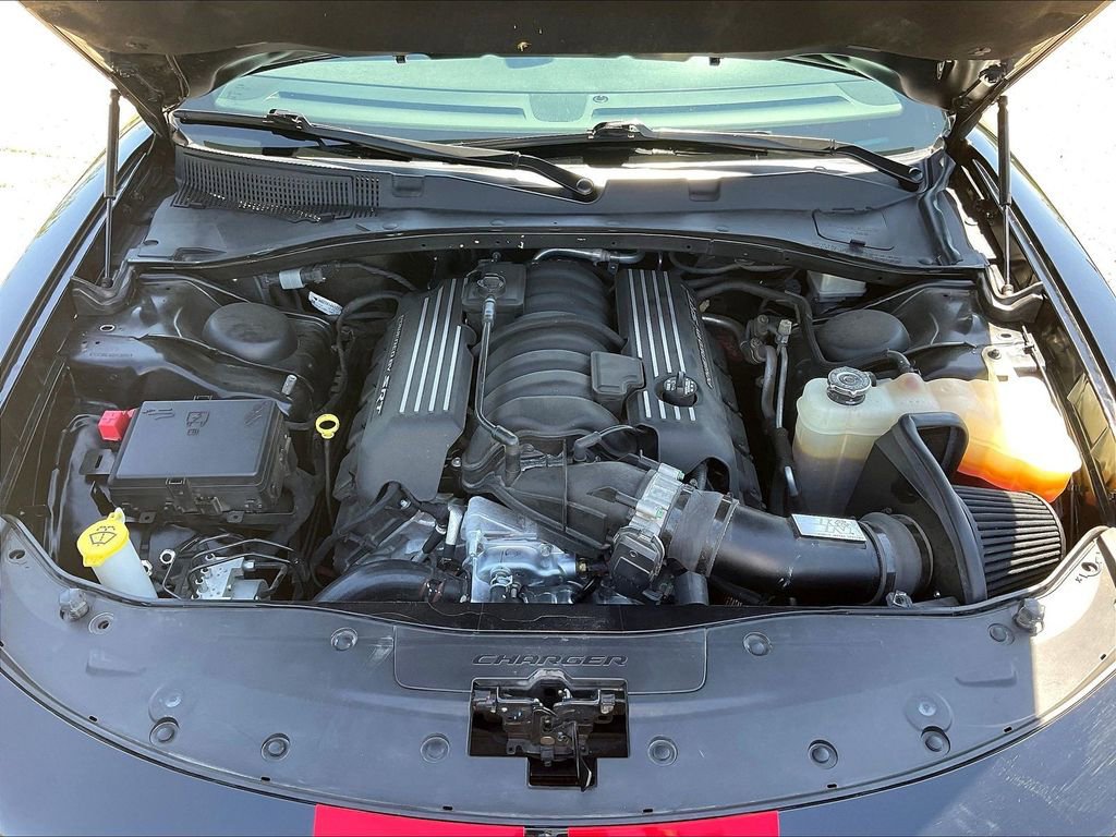 Used 2016 Dodge Charger R/T Scat Pack w/ Beats Audio Group RWD image 30