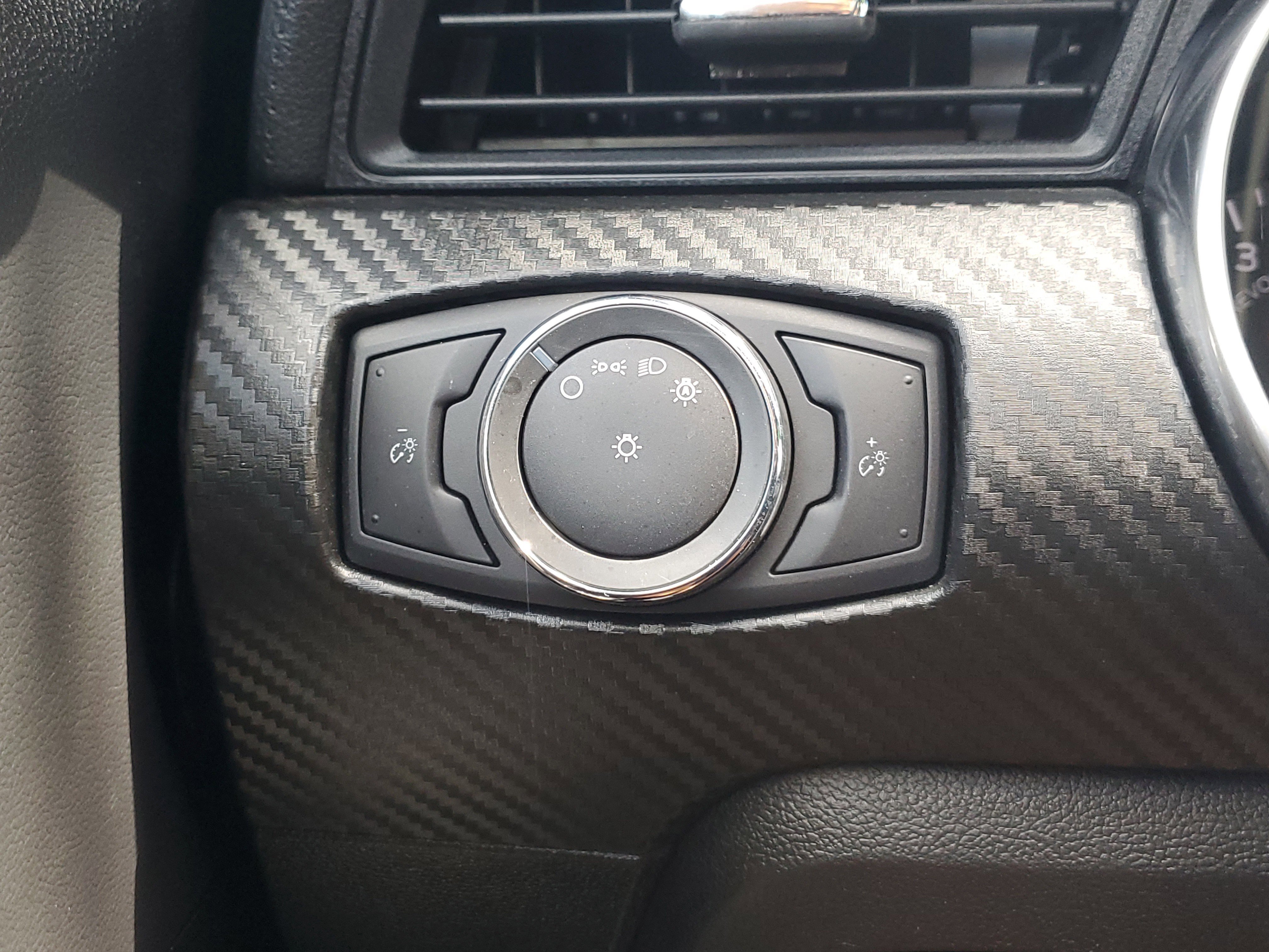 Certified 2021 Ford Mustang Coupe image 28