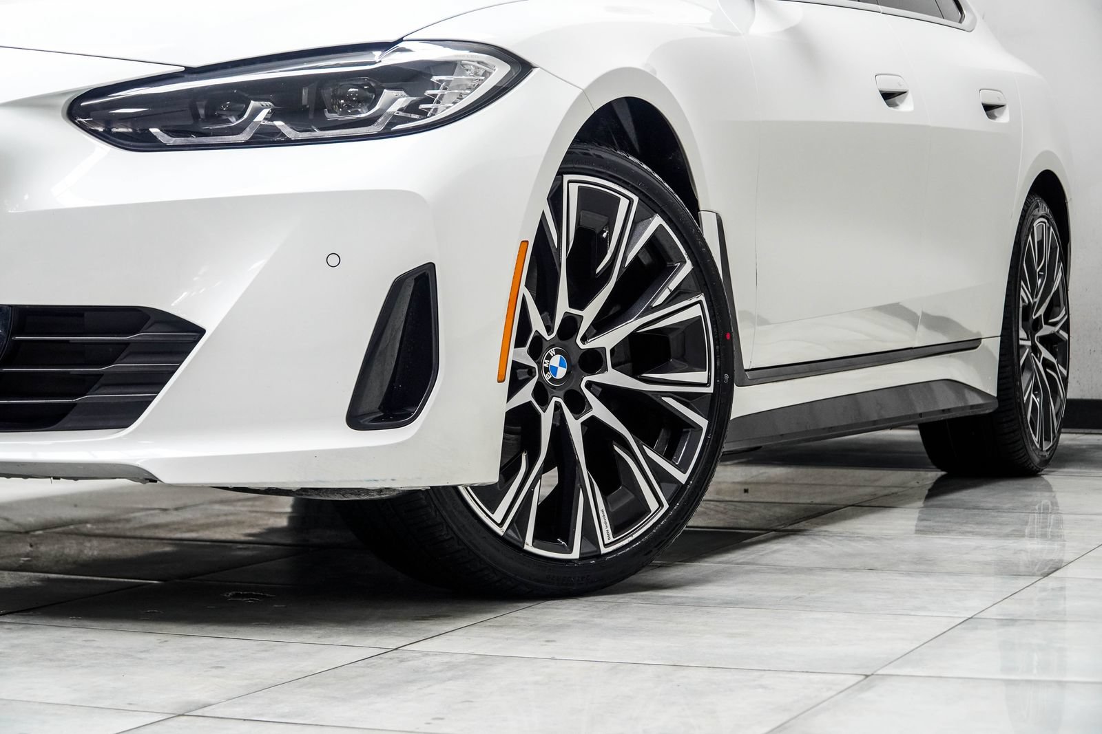 Used 2024 BMW 430i Gran Coupe w/ Premium Package RWD image 3