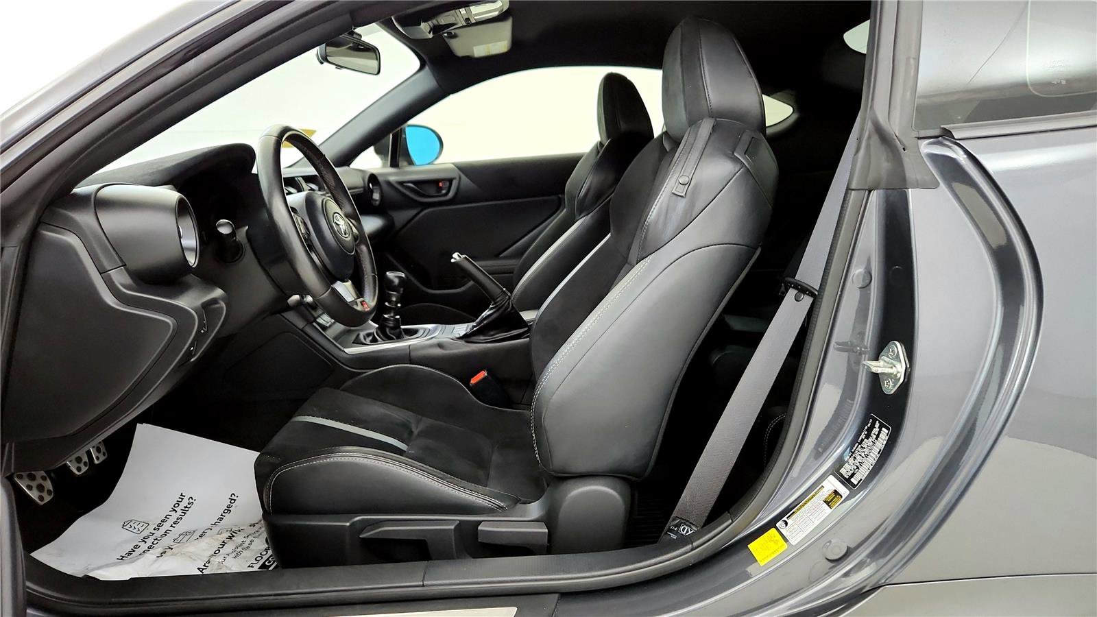 Used 2023 Toyota GR86 Premium w/ ALL Weather Mat Package (TMS) RWD image 21