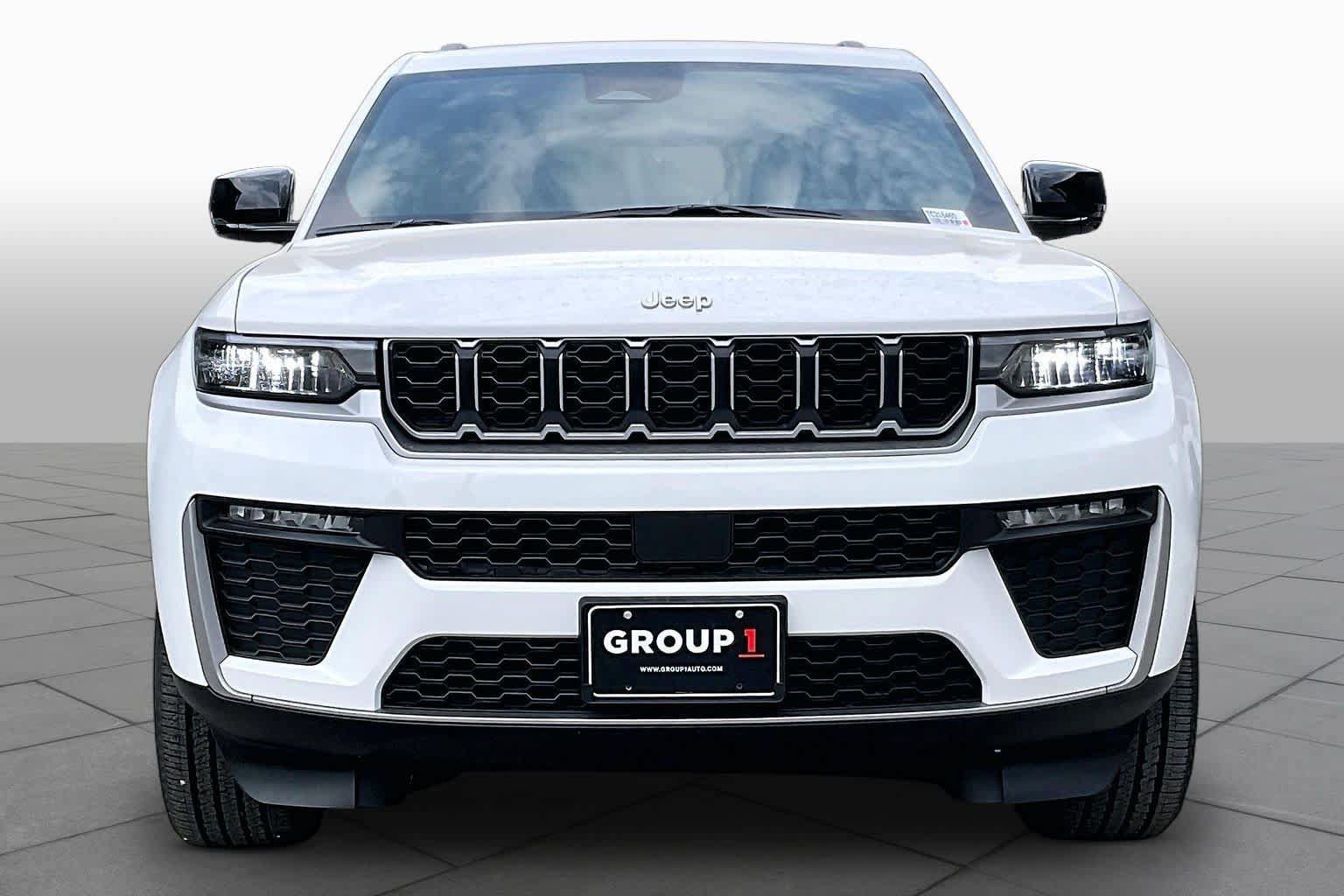 New 2026 Jeep Grand Cherokee Limited AWD/4WD image 3
