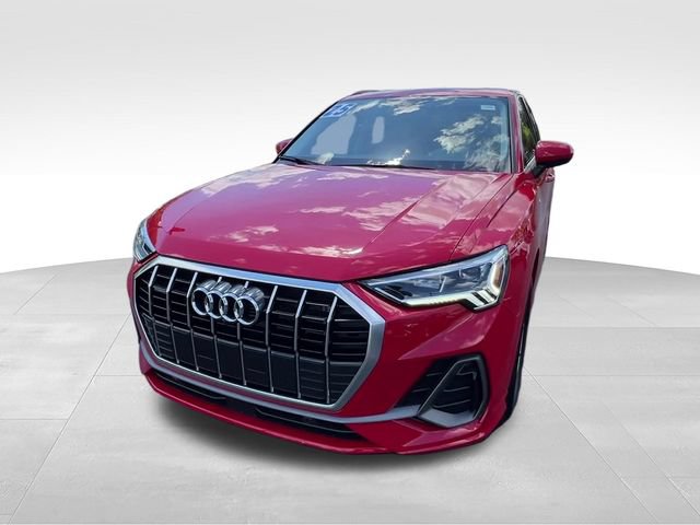 Used 2025 Audi Q3 2.0T Premium Plus w/ Premium Plus Package AWD/4WD video 2