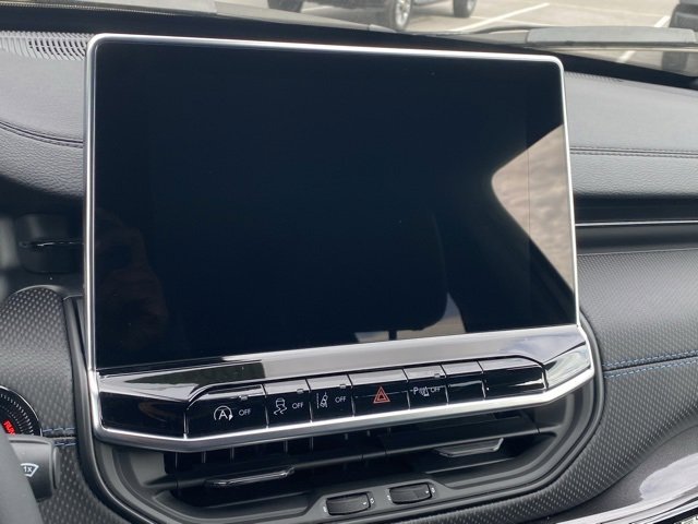 New 2026 Jeep Compass Limited image 20