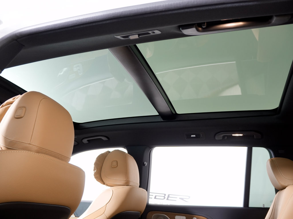 Certified 2025 Mercedes-Benz GLS 580 4MATIC image 17