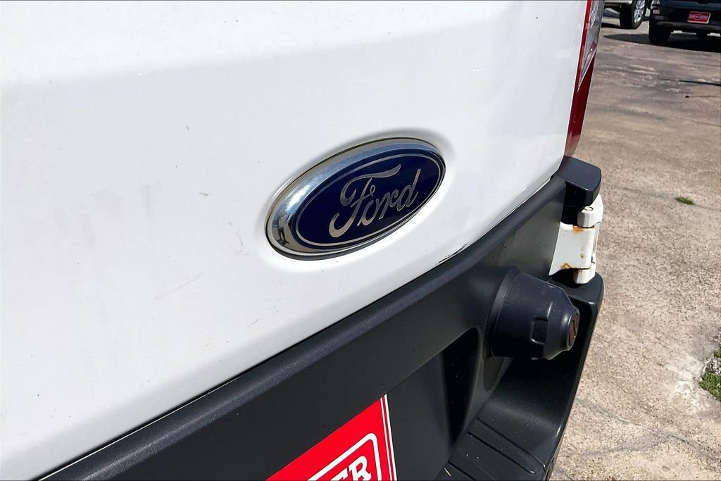 Used 2017 Ford Transit 350 XL image 22