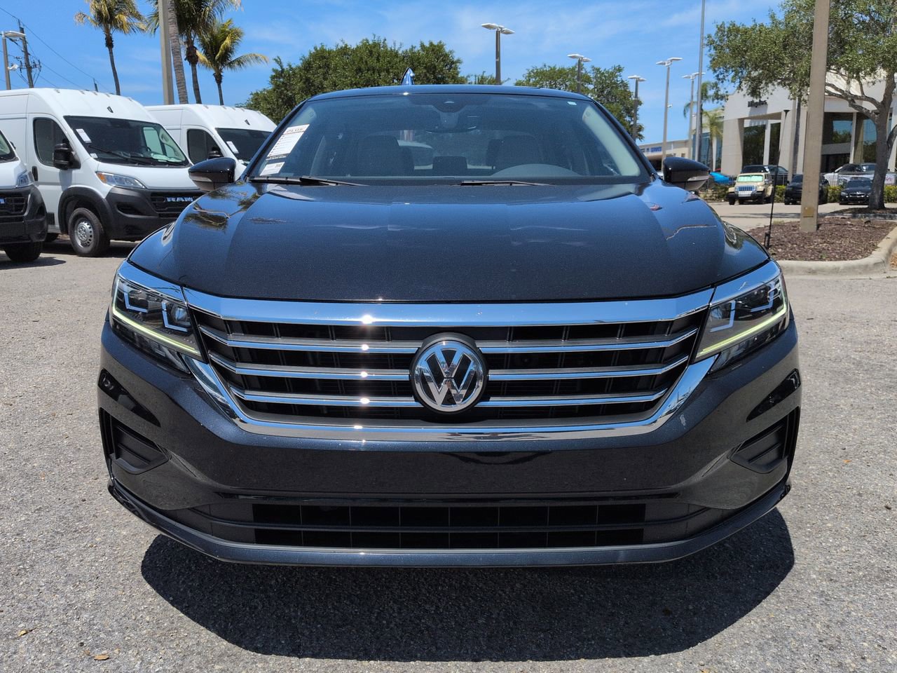 Used 2021 Volkswagen Passat 2.0T SE FWD image 3