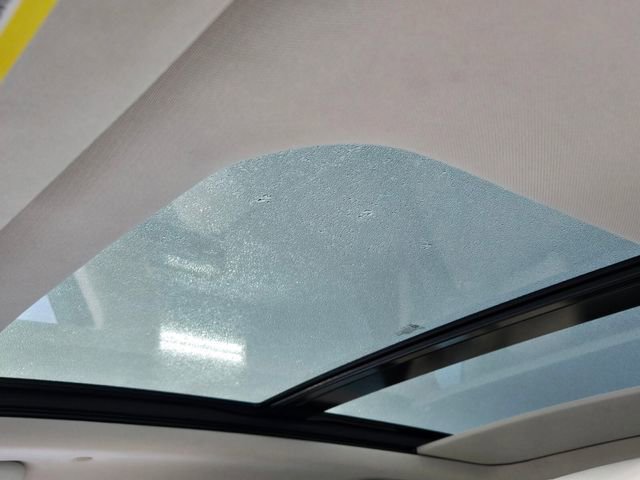 Used 2018 Cadillac XT5 Premium Luxury w/ Driver Assist Package image 12