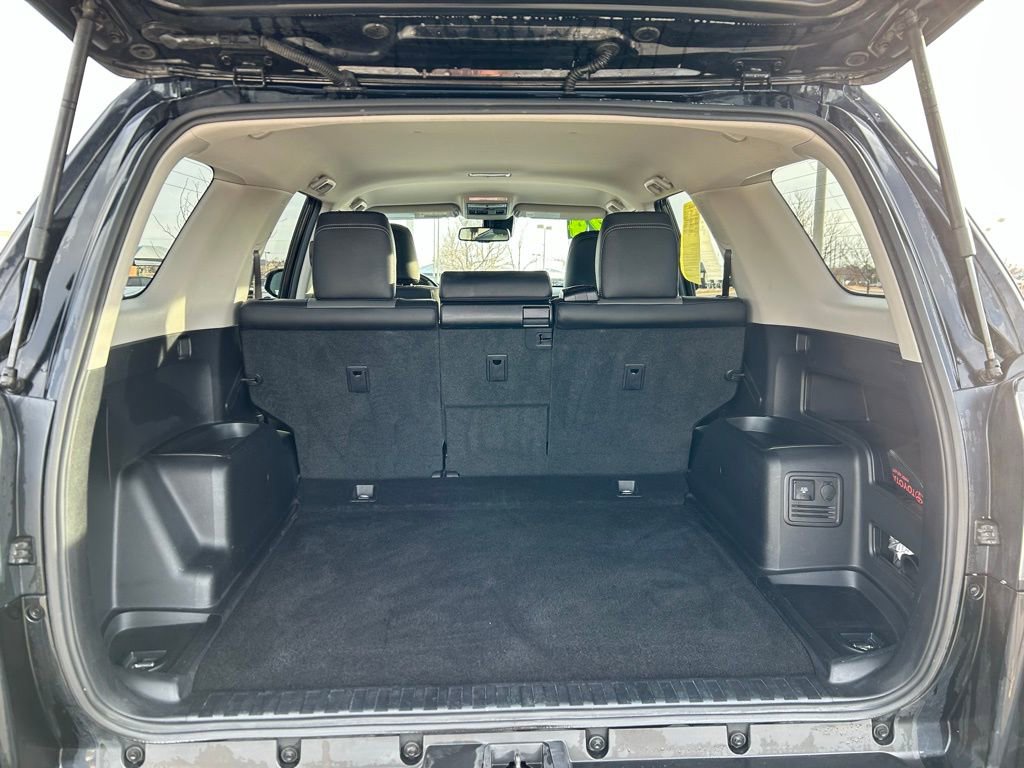 Used 2024 Toyota 4Runner SR5 Premium image 28