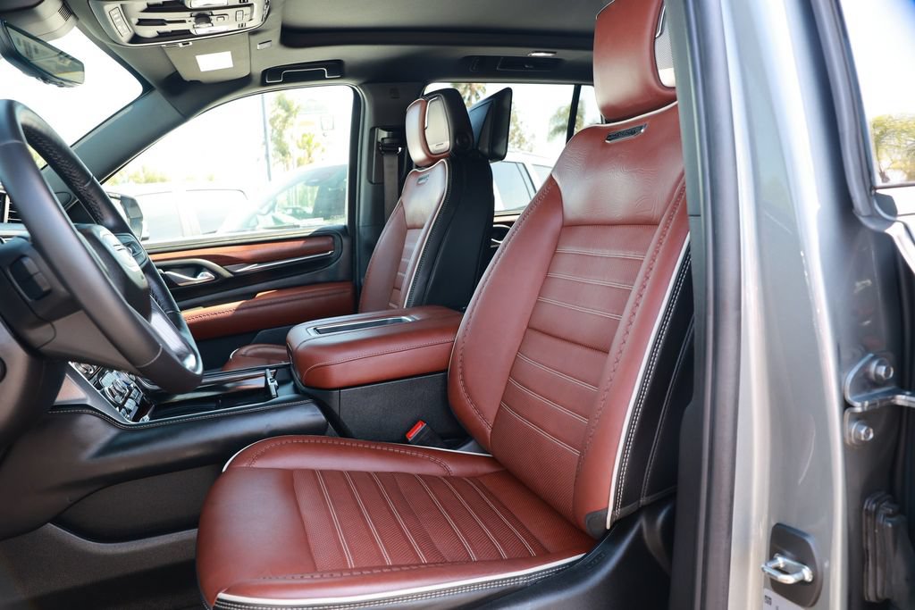 Used 2023 GMC Yukon Denali Ultimate AWD/4WD image 20