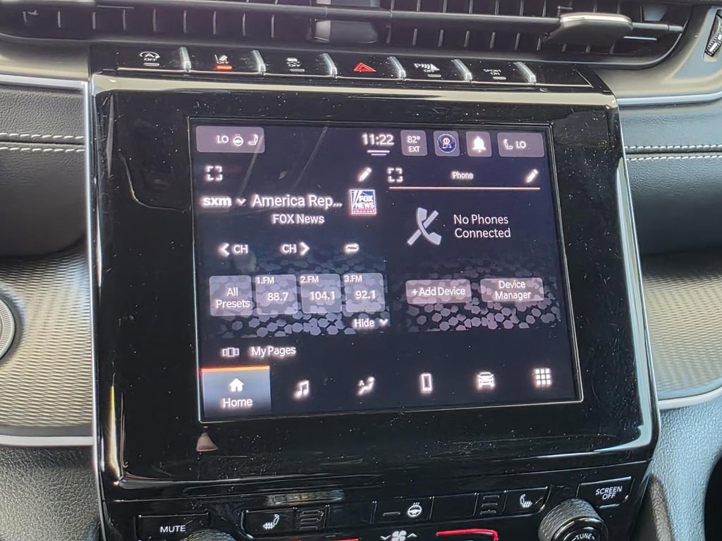 Used 2025 Jeep Grand Cherokee Altitude image 20