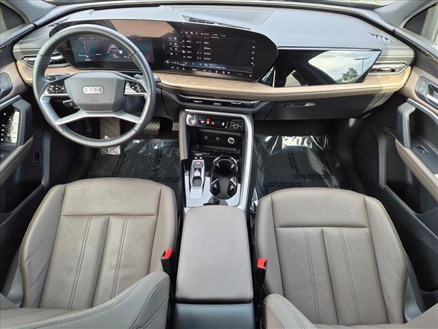 Certified 2025 Audi Q5 Premium w/ Convenience Package AWD/4WD image 16