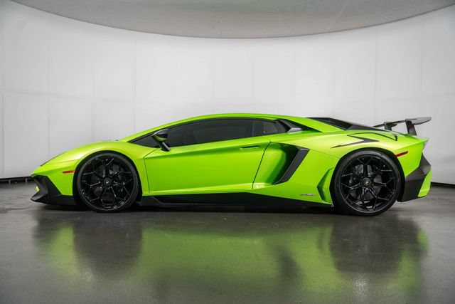 Used 2016 Lamborghini Aventador LP 750-4 Superveloce AWD/4WD image 5