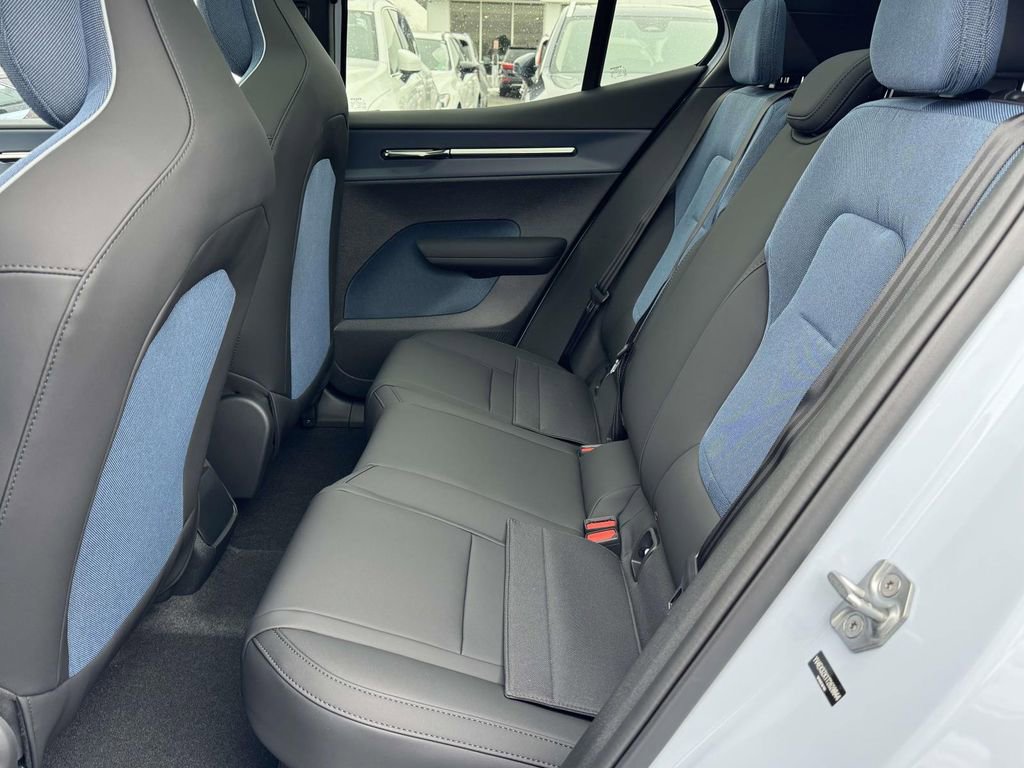 New 2026 Volvo EX30 Plus w/ Climate Package image 14