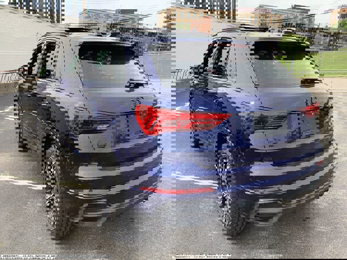 Used 2023 Audi Q3 2.0T Premium Plus image 5