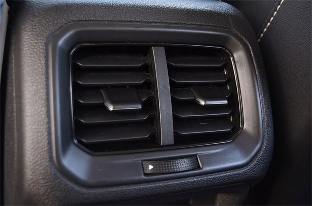 Certified 2023 Volkswagen Taos SE image 23