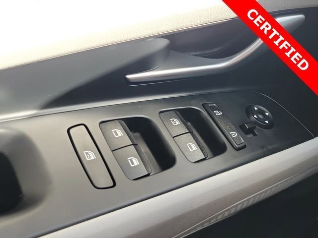 Certified 2023 Hyundai Elantra Limited w/ Cargo Package image 15