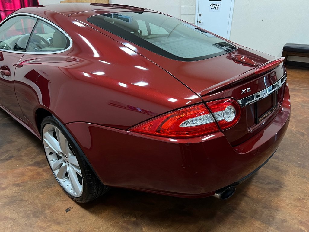 Used 2010 Jaguar XK Coupe RWD image 47