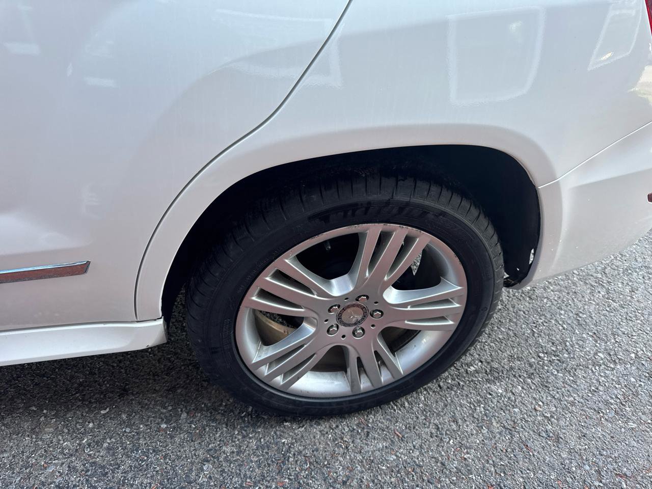 Used 2015 Mercedes-Benz GLK 350 4MATIC image 4