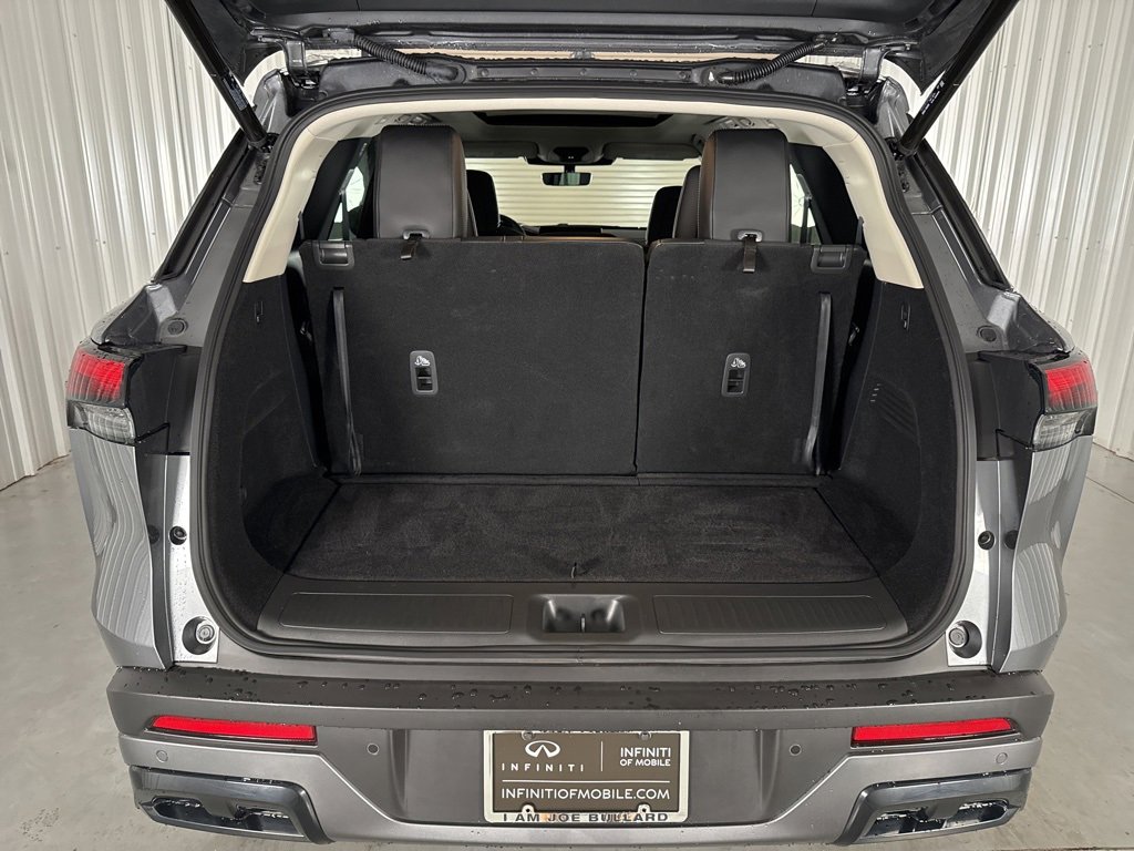 Certified 2024 INFINITI QX60 Luxe image 8