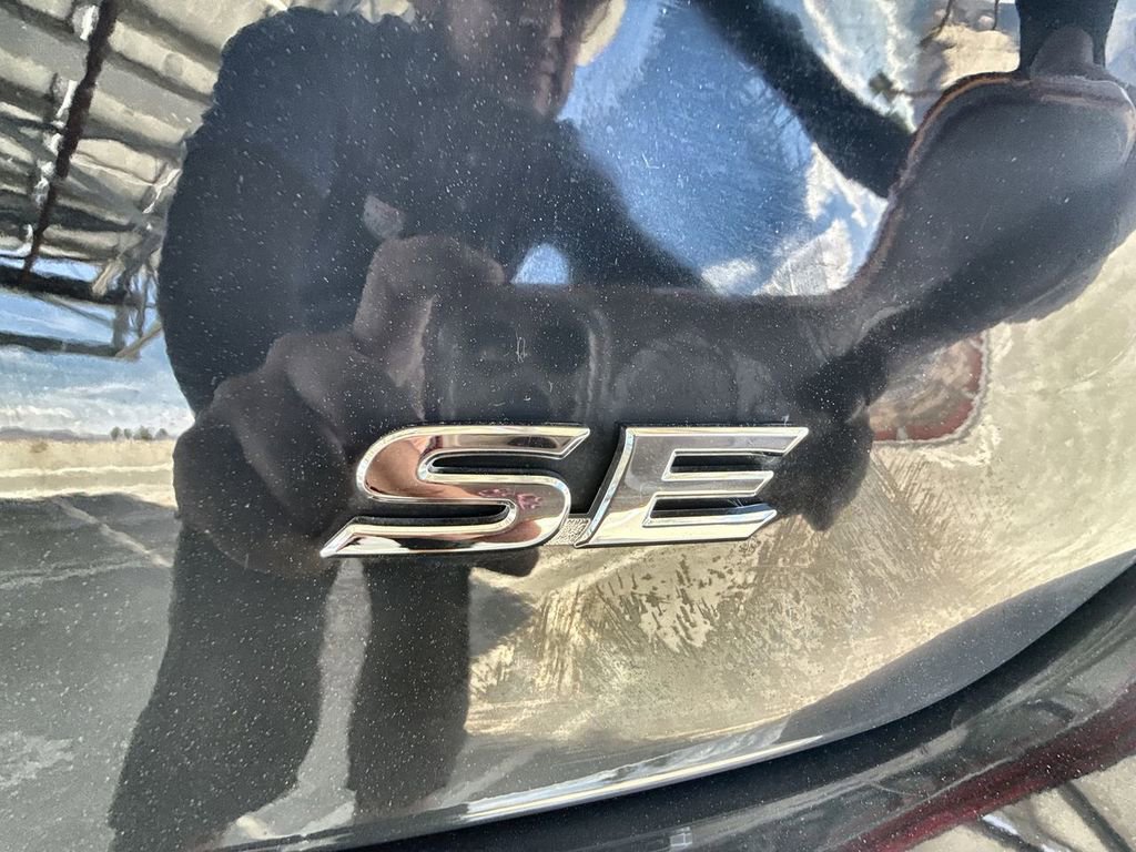 Used 2025 Toyota Camry SE image 24