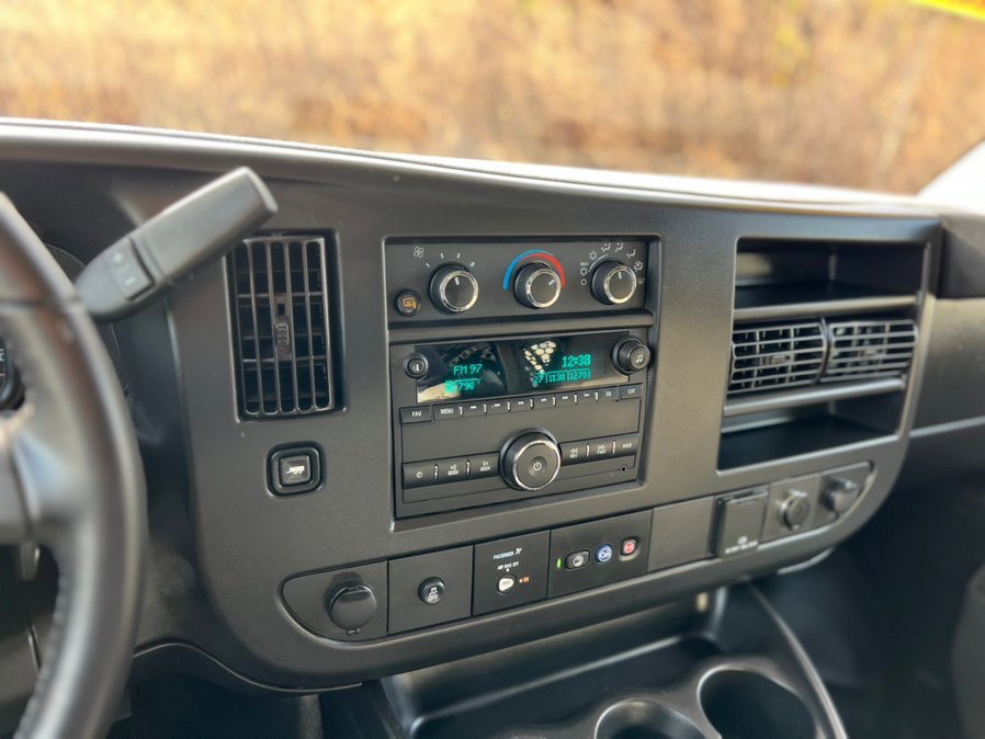 Used 2023 GMC Savana 2500 w/ Driver Convenience Package image 17