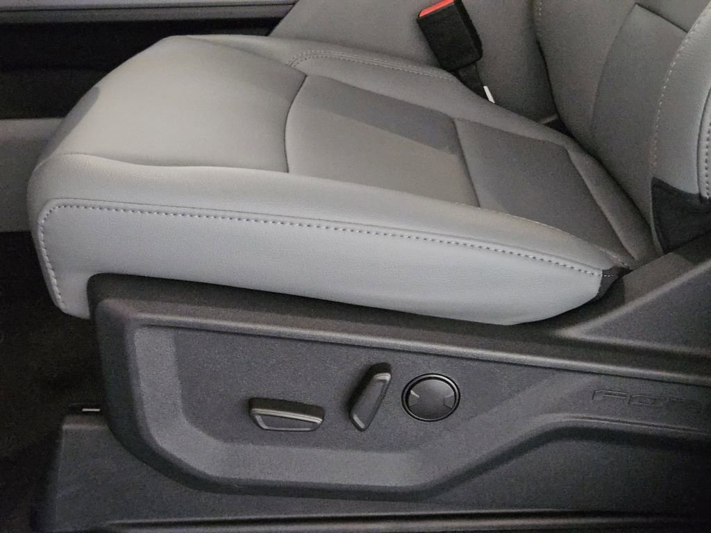 New 2025 Ford F150 Lightning Flash image 33