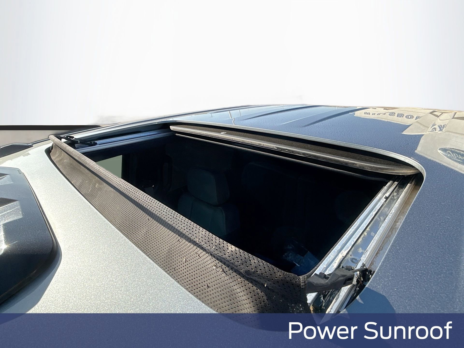 Used 2024 Chevrolet Silverado 2500 ZR2 w/ Technology Package image 28