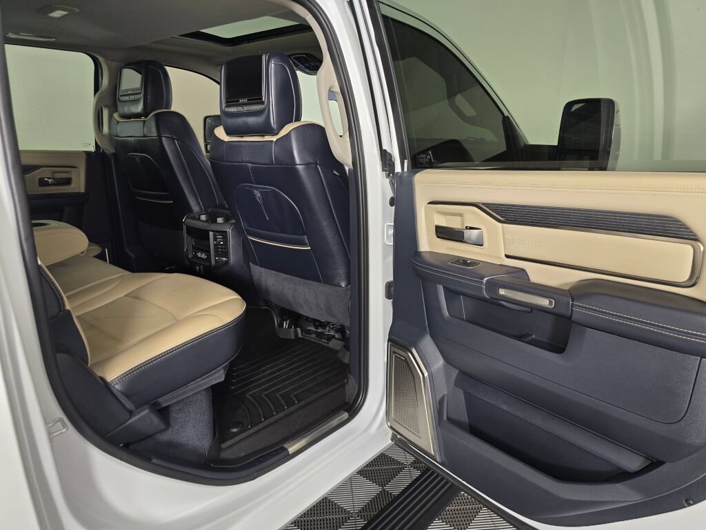Used 2023 RAM 3500 Limited AWD/4WD image 39