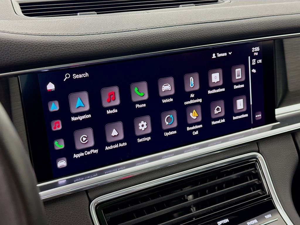 Certified 2023 Porsche Panamera Platinum Edition image 19