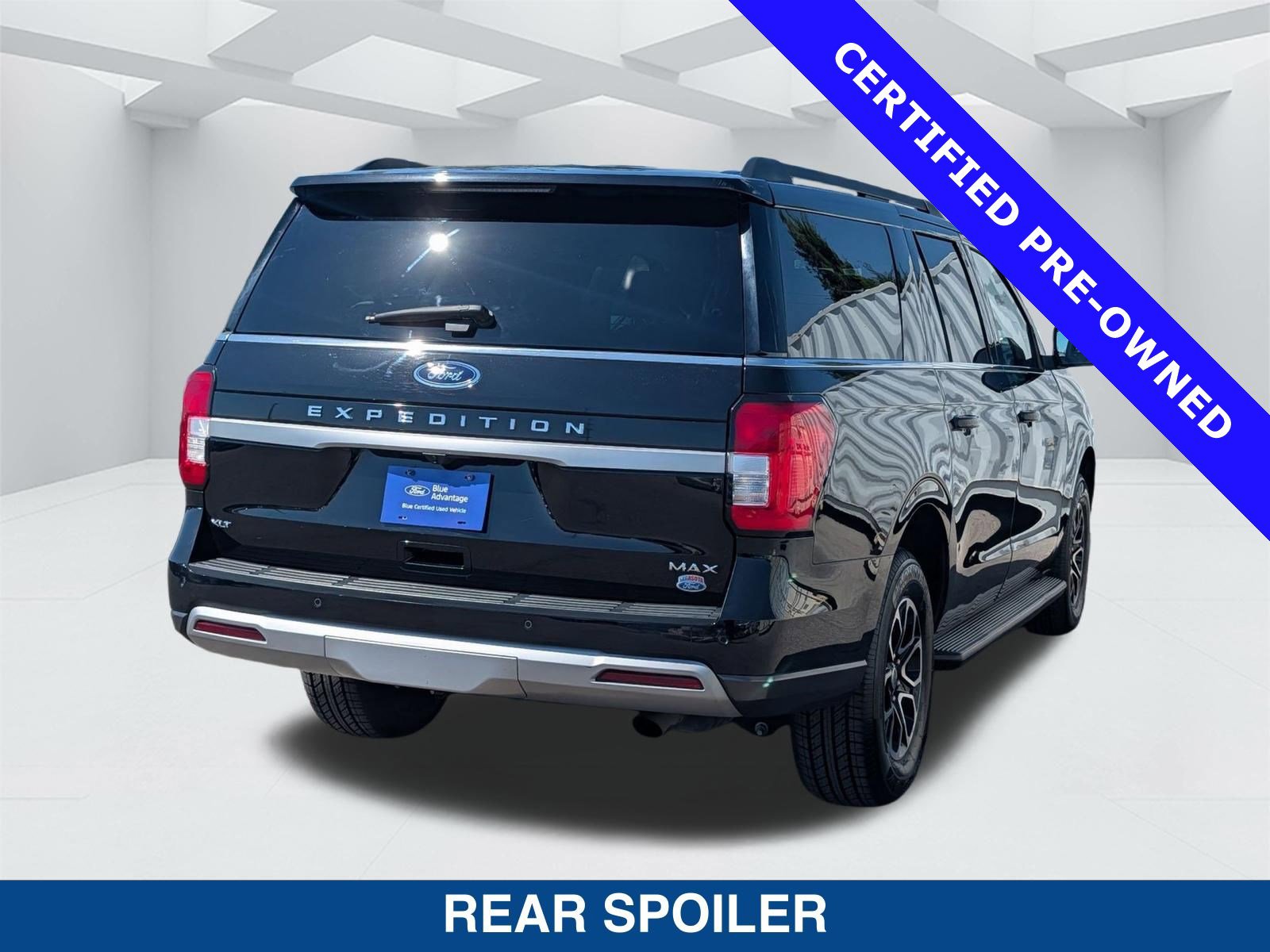 Certified 2024 Ford Expedition Max XLT image 4