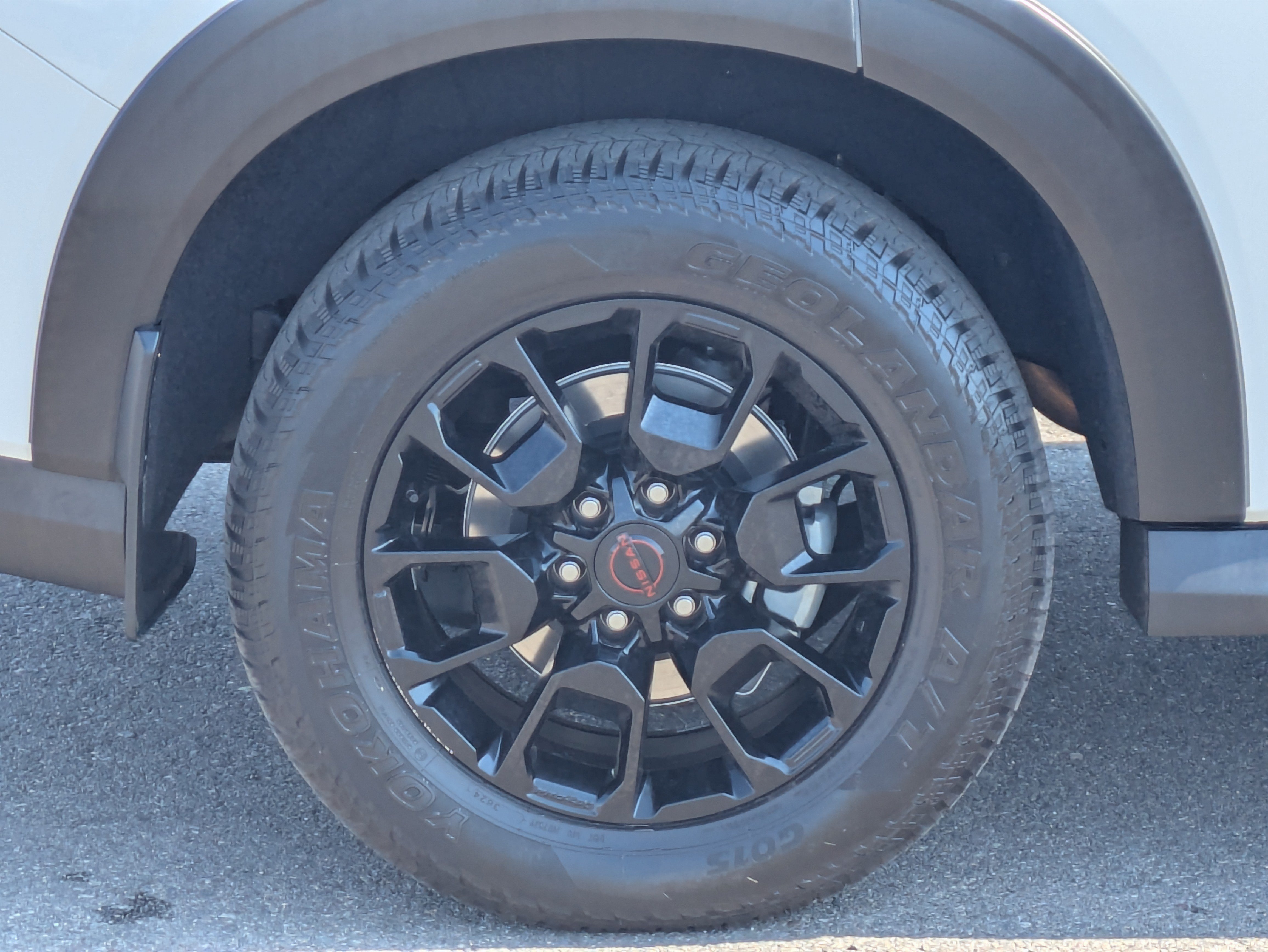 Used 2025 Nissan Armada PRO-4X w/ Pro-4X Premium Package AWD/4WD image 9