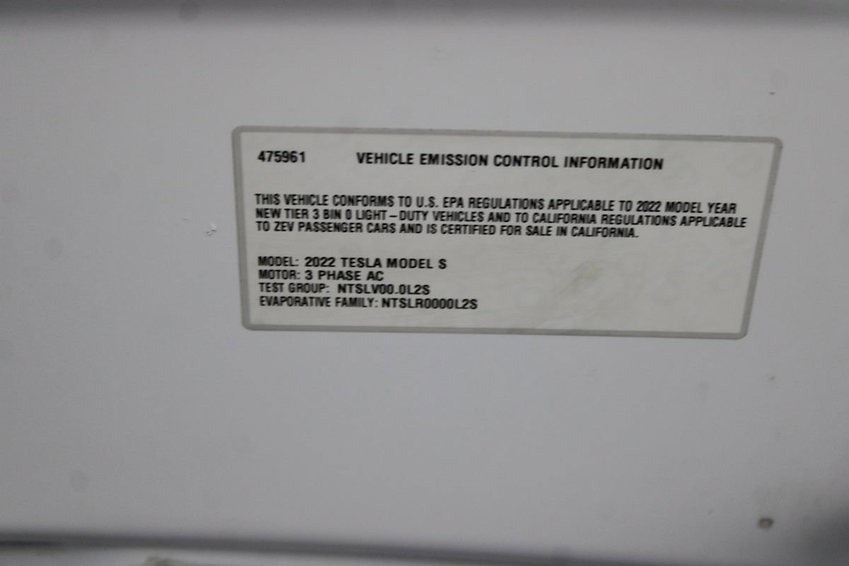 Used 2022 Tesla Model S AWD/4WD image 40