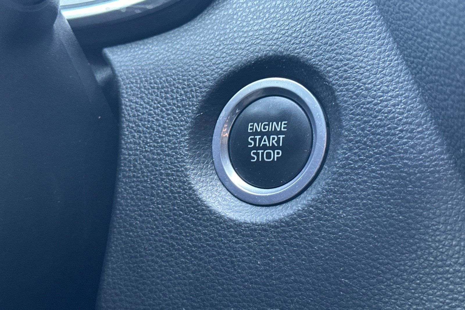 Used 2023 Toyota Corolla XSE FWD image 29