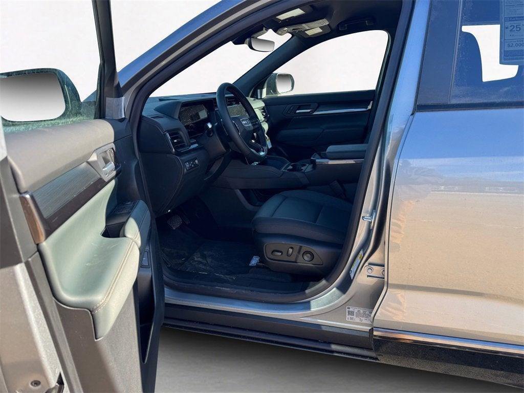 New 2026 GMC Terrain AT4 w/ Convenience Package III image 32