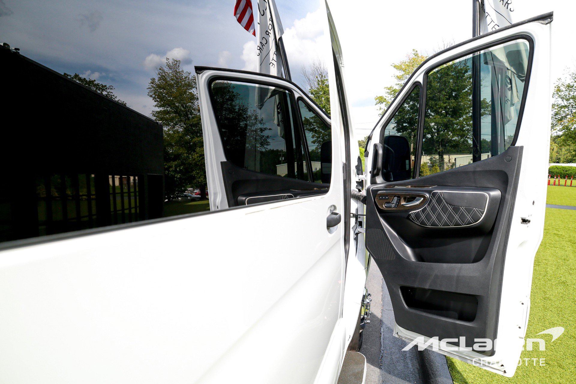 Used 2023 Mercedes-Benz Sprinter 3500 image 17