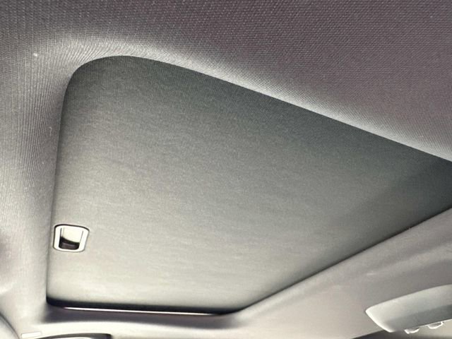 Used 2025 Dodge Durango R/T image 25