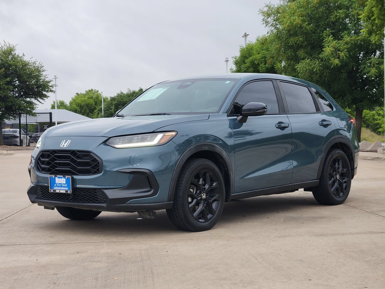 Used 2024 Honda HR-V Sport image 3