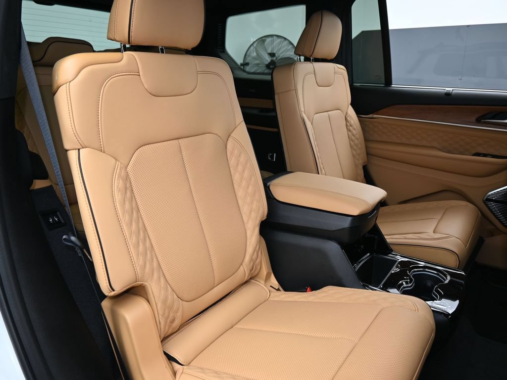 New 2025 Jeep Grand Cherokee L Summit AWD/4WD image 58